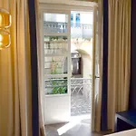 ホテル Alda Galeria Coruna 2*