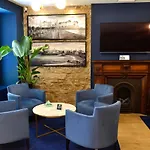 Alda Galeria Coruna ホテル