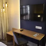Alda Galeria Coruna ホテル 2*