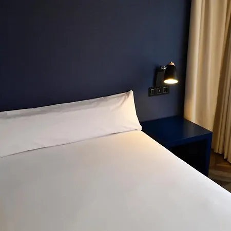 Alda Galeria Coruna 2*