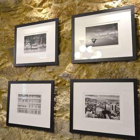 Alda Galeria Coruna ホテル 2*