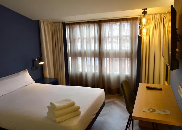 Alda Galeria Coruna Hotel 2*