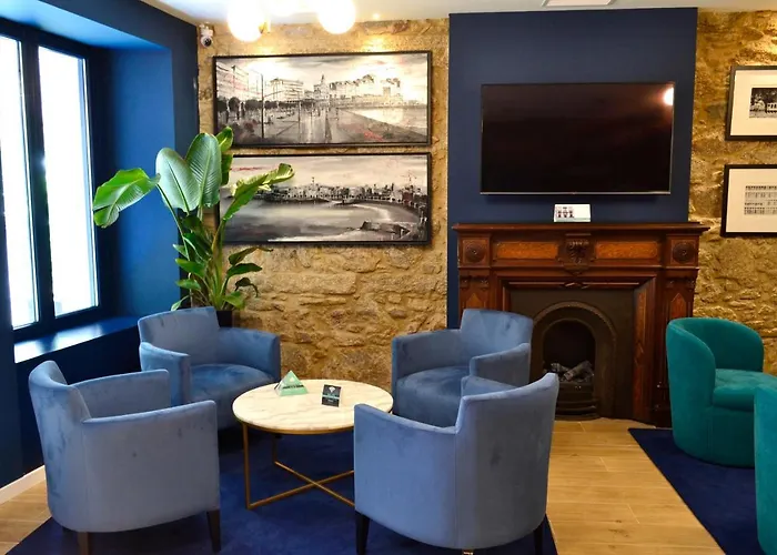 Alda Galeria Coruna Szálloda