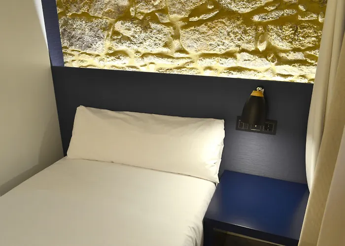 Szálloda Alda Galeria Coruna 2*