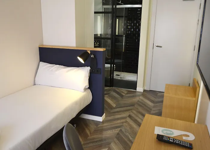 Alda Galeria Coruna 2*